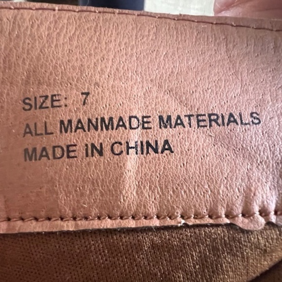 Olivia Miller Size 7 Chestnut Boots - Picture 5 of 5